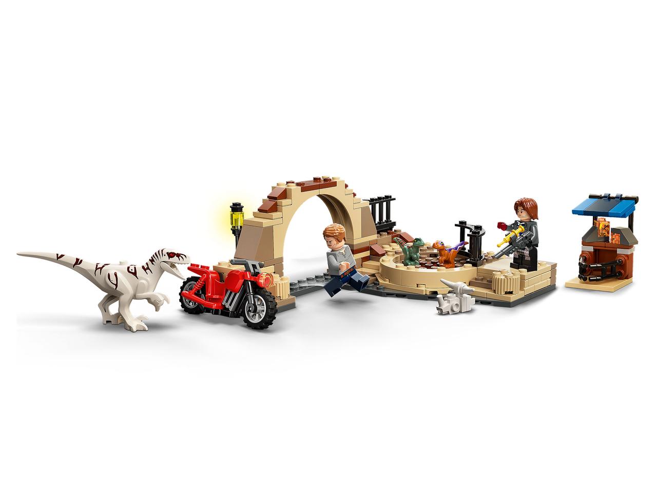 LEGO Jurassic World 76945 Атроцираптор: погоня на мотоцикле, конструктор ЛЕГО - фото 5 - id-p105435415