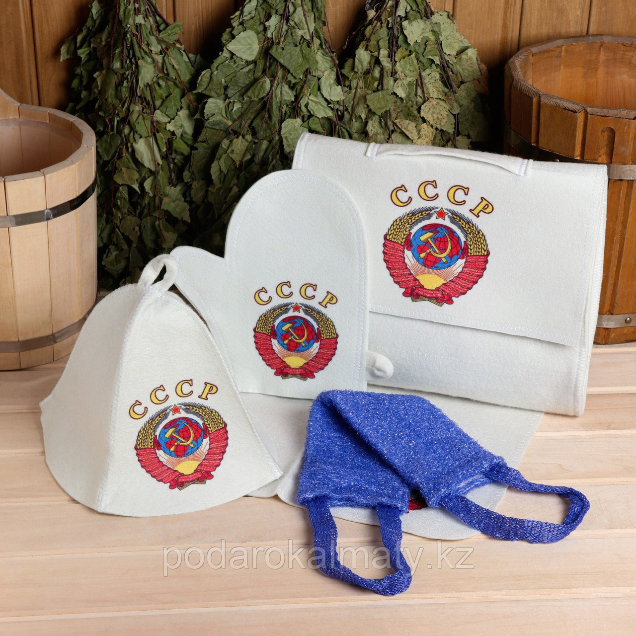 Набор для бани и сауны 5 в 1 (сумка,шапка,варежка,коврик,мочалка),с принтом "СССР" , белый