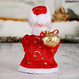 Дед Мороз "Красная шубка, с колокольчиком" двигается, 17,5 см, фото 3