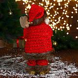 Дед Мороз "В свитере и шубке с коричневым мехом" двигается, фонарь светится, 15х35 см, фото 4