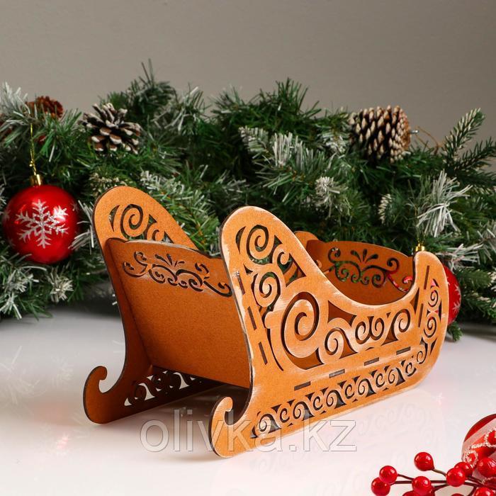 Кашпо деревянное, 32×13×19 см "Новогоднее. Сани с вензелями", подарочная упаковка - фото 2 - id-p105454802