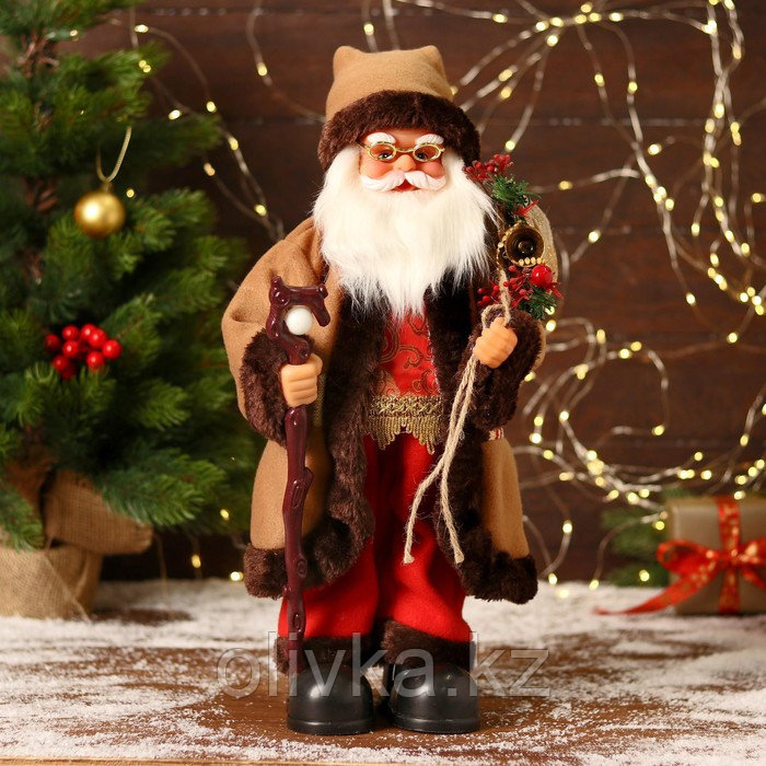 Дед Мороз "В коричневой шубке, с посохом" двигается, 20х40 см