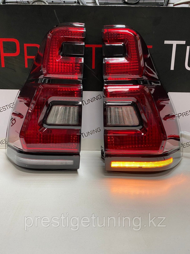 Задние фонари на Lexus GX470 2003-09 дизайн 2018 (Красный цвет) - фото 4 - id-p105486463