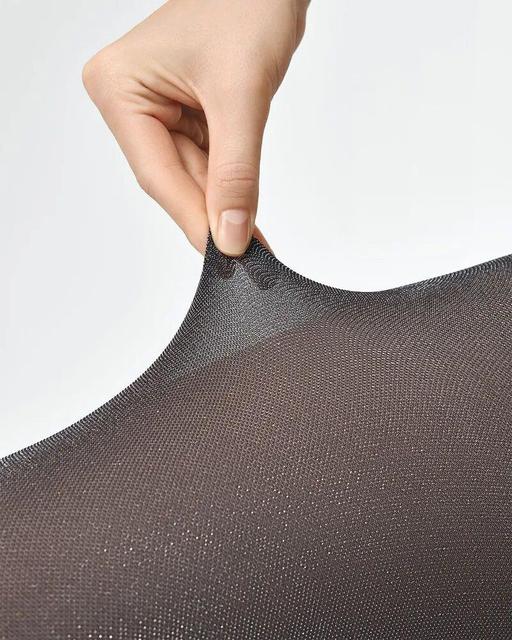 Порно бейнелердегі таңғажайып абстары бар қыздар