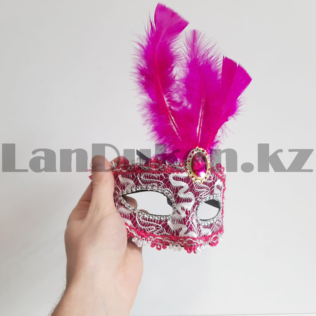 Венецианская маска Коломбина кружевная с перьями розовая - фото 5 - id-p105506601