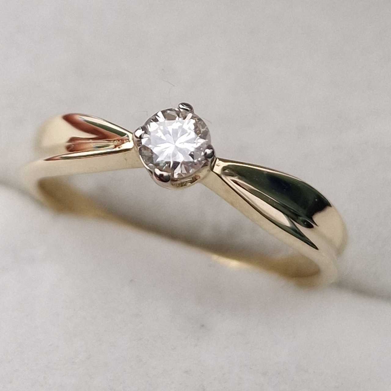 Золотое кольцо с бриллиантами 0.215Ct SI2/I VG-Cut