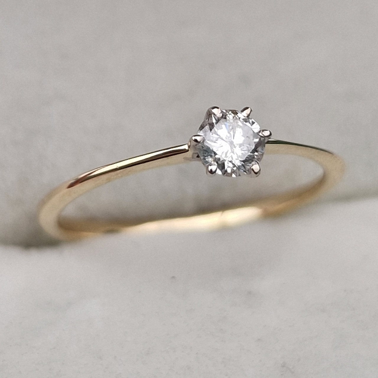 Золотое  кольцо с бриллиантами 0.19Ct I1/H VG-Cut