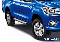 Пороги подножки Toyota Hilux 8 2018-2020 Silver