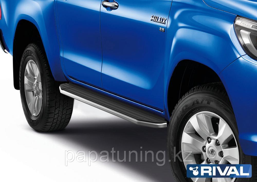 Пороги подножки Toyota Hilux 8 рестайлинг 2020- Premium - фото 1 - id-p105576566
