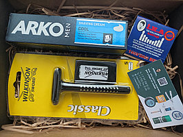 Подарочный набор для бритья - Wilkinson Sword бритва, ARKO Cool (крем для бритья) 61 мл, IHA Kantasi (Палочки)