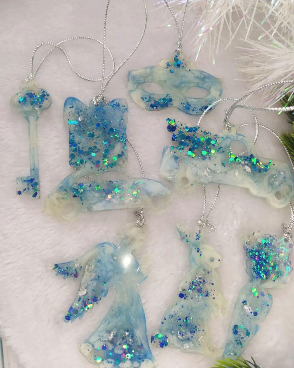 Набор ёлочных игрушек из ювелирной эпоксидной смолы прозрачно голубые - фото 2 - id-p105630971