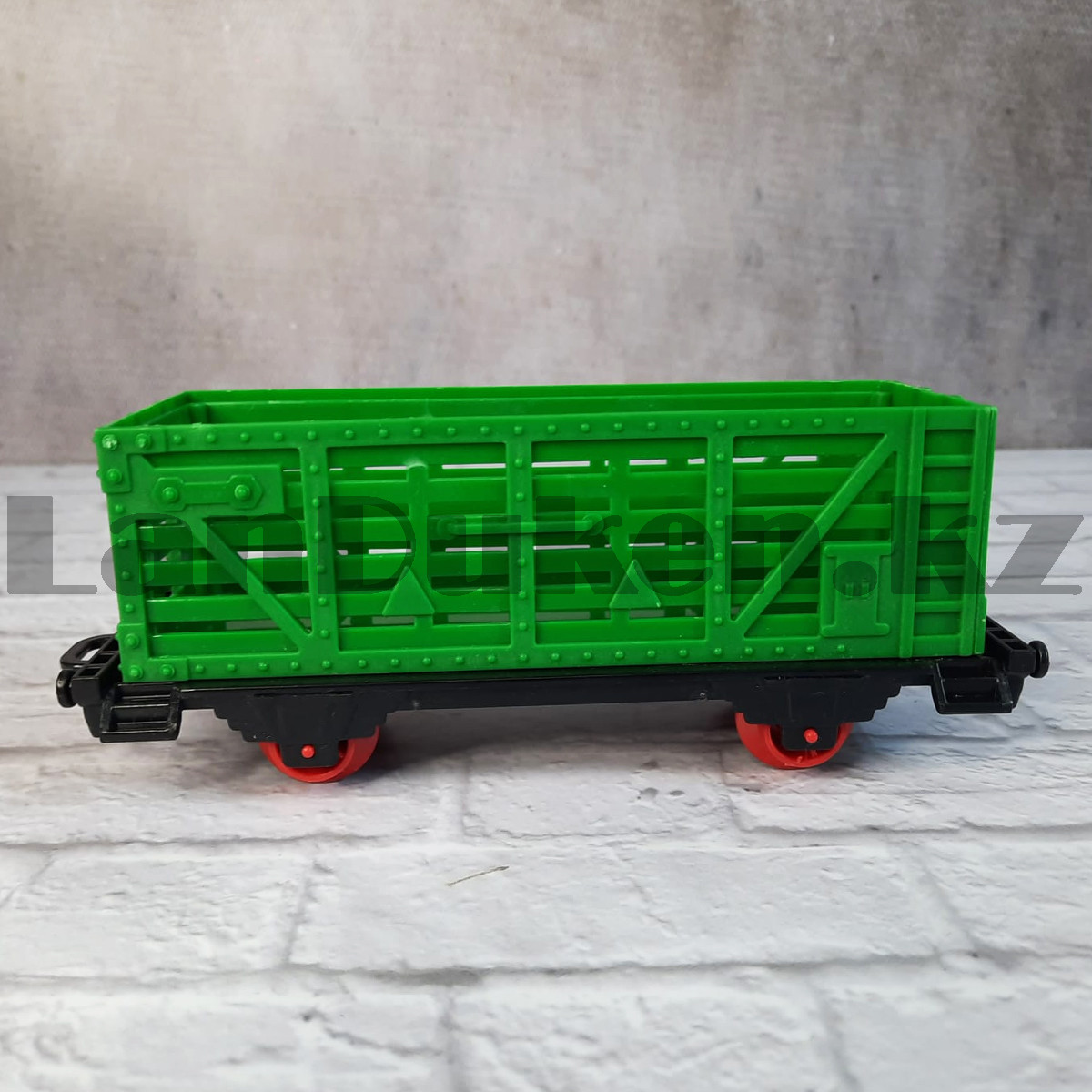 Игрушечный набор железная дорога с дымом c подсветкой и звуком Trains GD-207A - фото 5 - id-p105643895