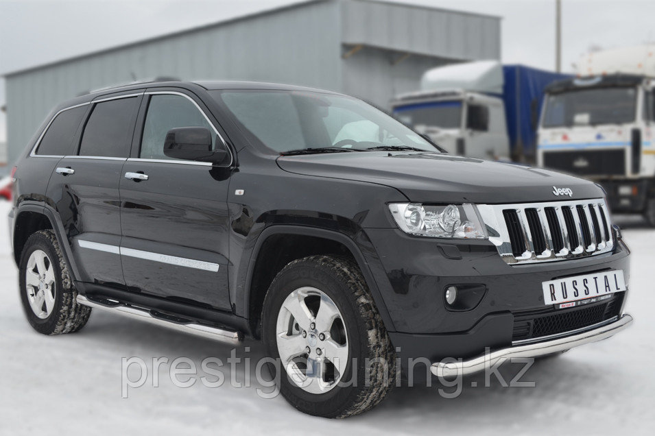 Защита порогов с накладкой (3 вариант) Jeep Grand Cherokee 2010-2013 - фото 4 - id-p105657983