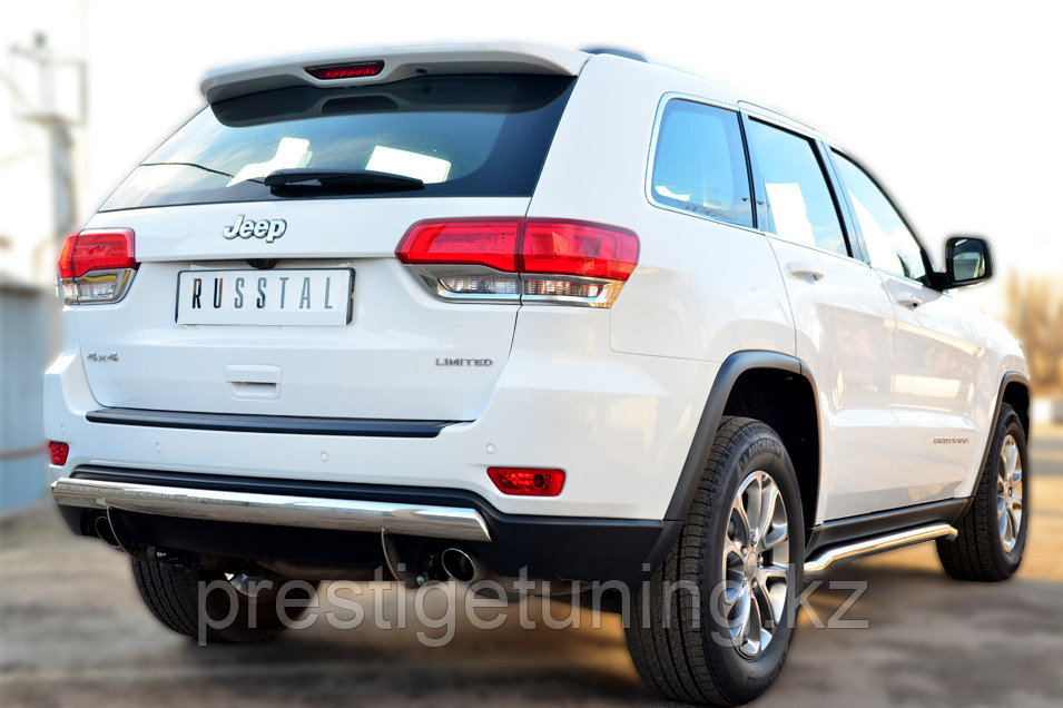 Защита заднего бампера 75*42 (дуга) Jeep Grand Cherokee 2013-2021 - фото 4 - id-p105672225