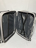 Средний пластиковый дорожный чемодан на 4-х колёсах 'FASHION".ABS+PCВысота 66 см, ширина 42 см, глубина 28 см., фото 6