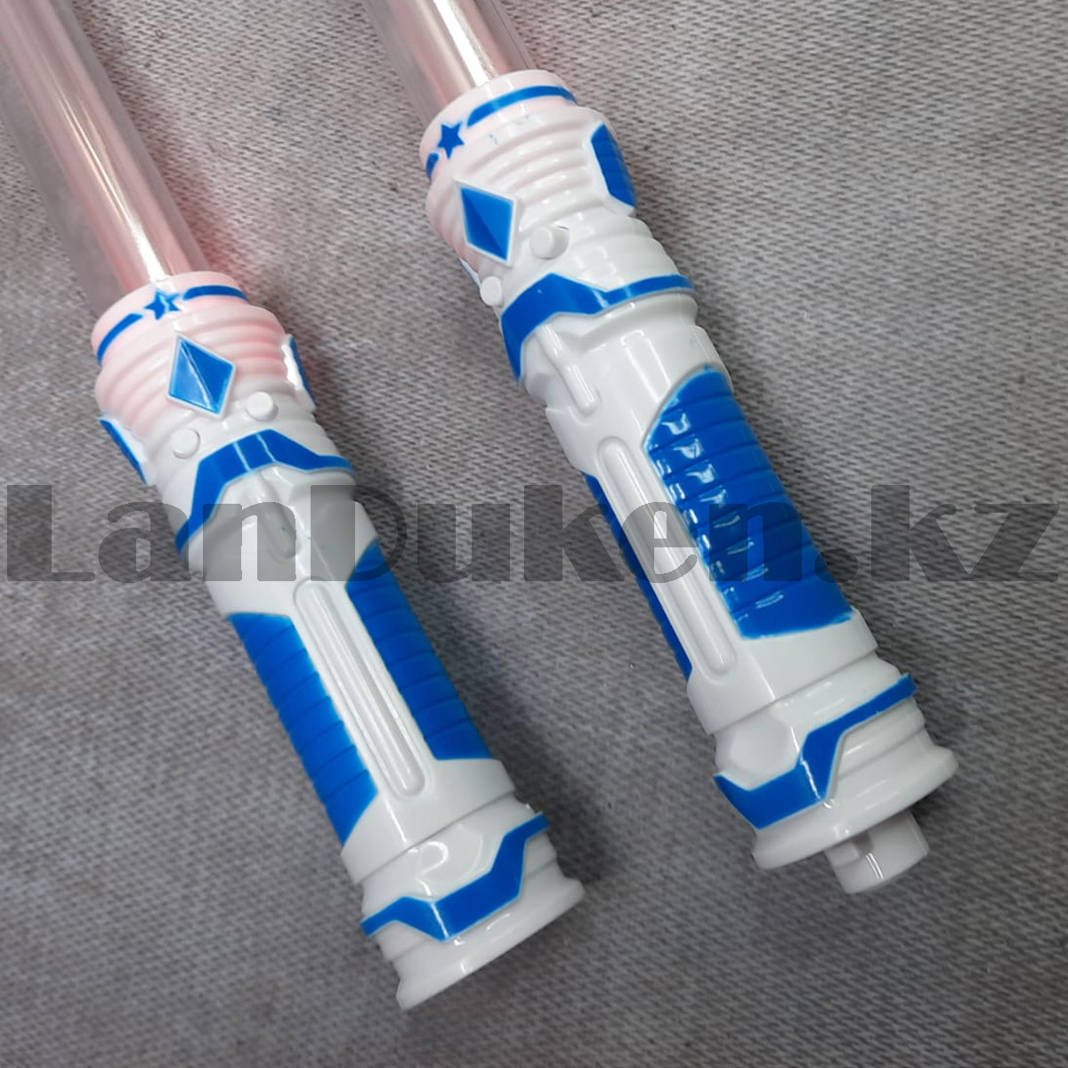 Набор световой мечей с музыкальным эффектом на батарейках 55 см синий - фото 4 - id-p105774366