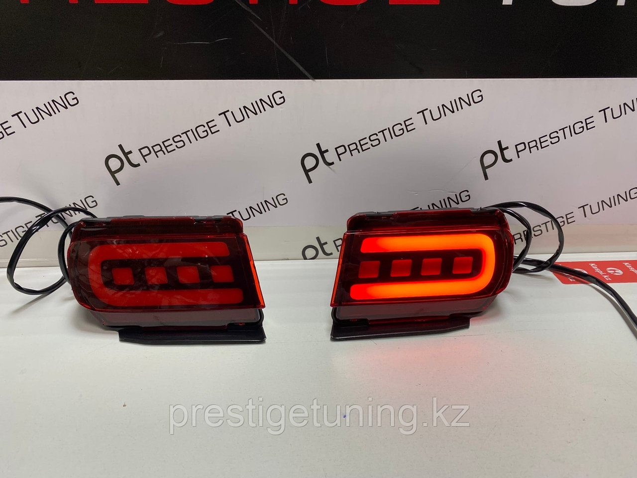 Диодовые вставки в бампер на Land Cruiser Prado 150 2010-22 (Красный цвет), фото 1