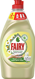 FAIRY Средство для мытья посуды Нежные руки Ромашка и витамин Е 450мл