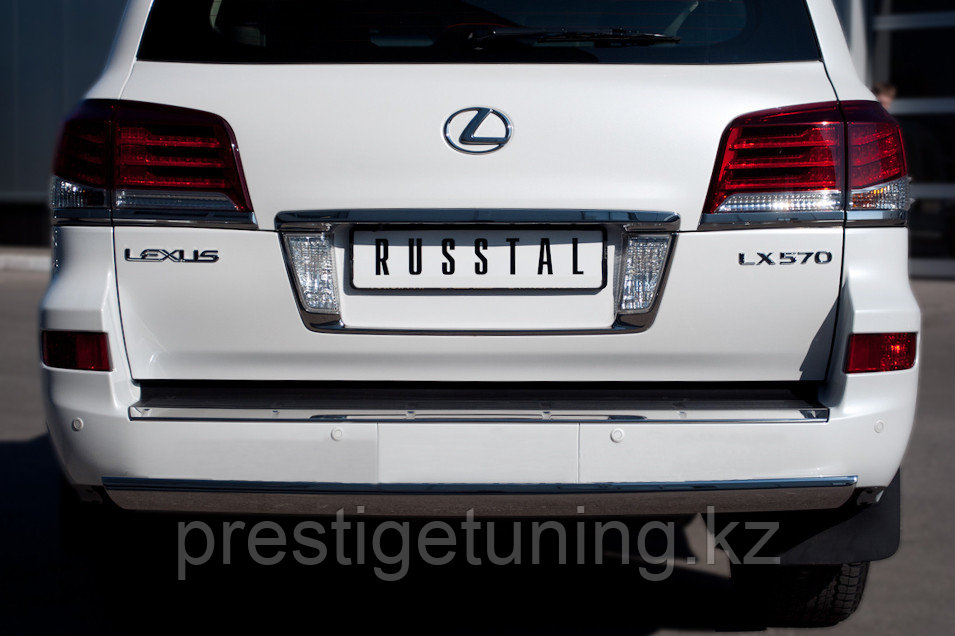 Защита заднего бампера d75х42 овал Lexus LX570 2012-15 - фото 1 - id-p105817146