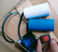 Кнопки и конденсатор на мясорубку