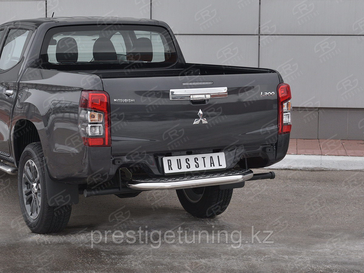 Защита заднего бампера d63 с листом(лист алюм, проф.нерж)(вариант1) Mitsubishi L200 2018-по н.в - фото 4 - id-p106004969