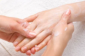 Уход за руками