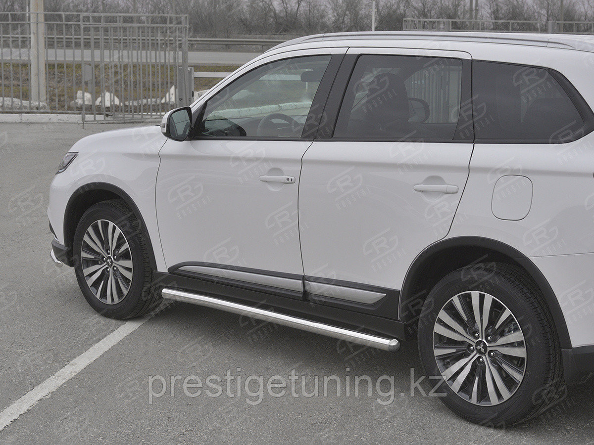 Пороги труба d63 (вариант 3) Mitsubishi Outlander 2018-20