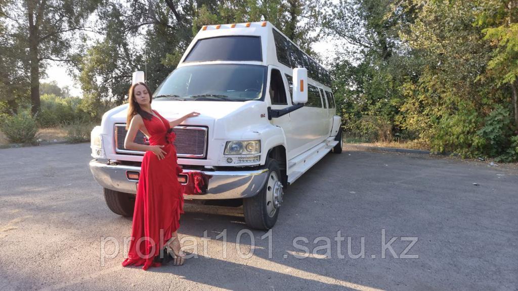 Свадебные автомобили лимузины сопровождение - фото 7 - id-p39951932