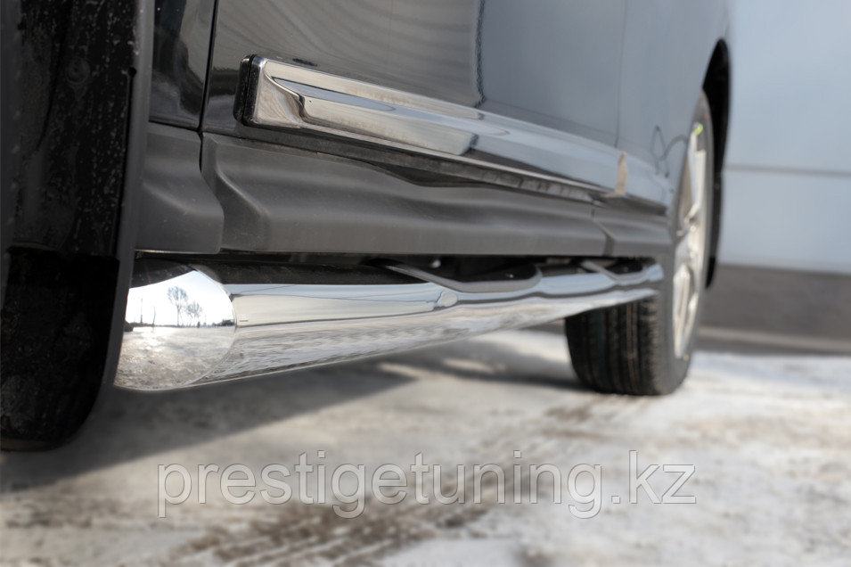 Пороги труба d76 с накладкой (вариант 1) Nissan Pathfinder 2012-17 - фото 1 - id-p106060183