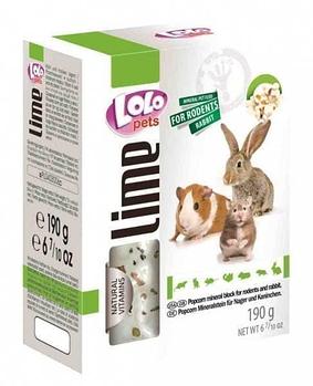 Lolo Pets минеральный камень XL для грызунов с крекерами