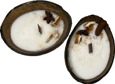 Декоративная свеча в кокосе