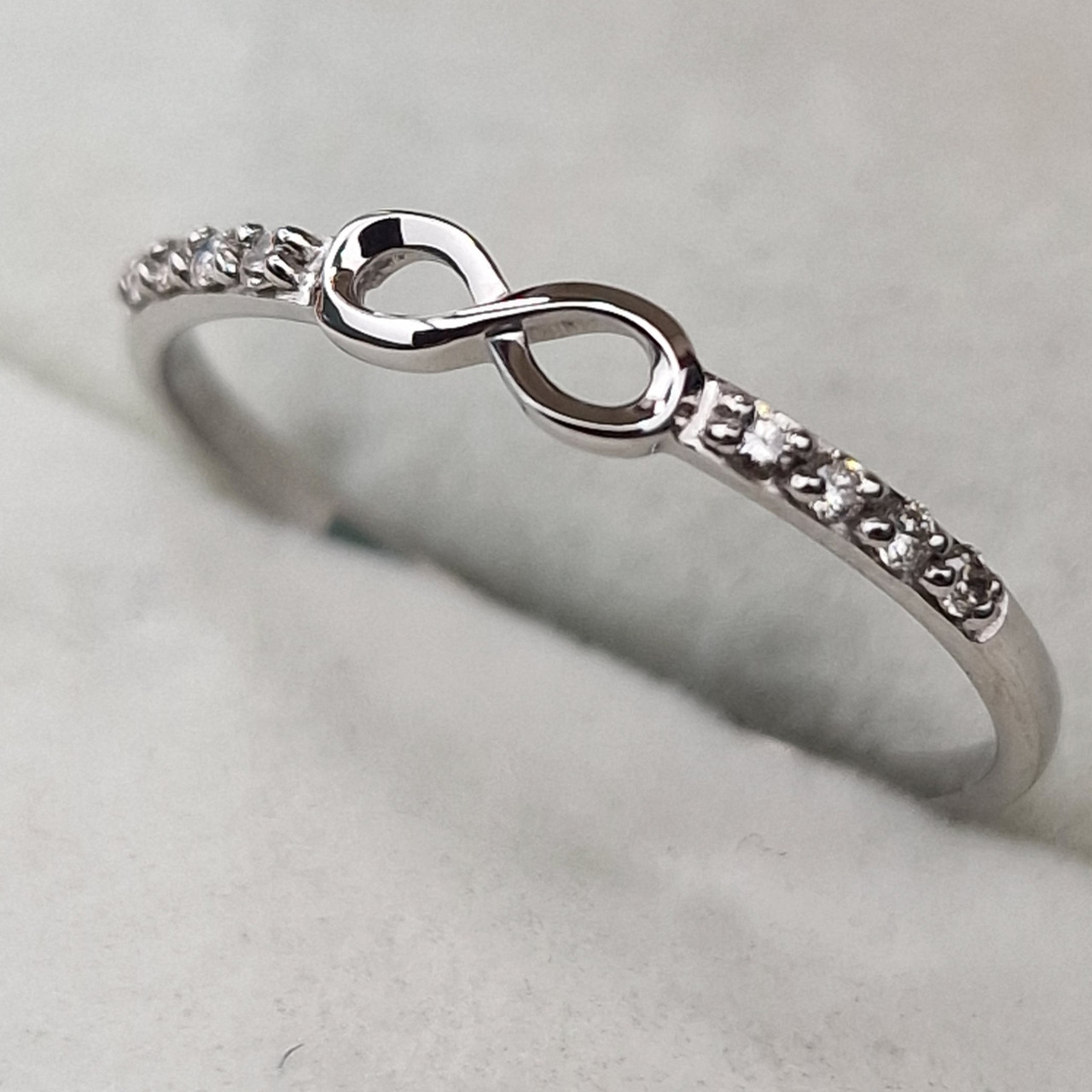 Золотое кольцо с бриллиантами 0.076Ct VS1/I VG-Cut