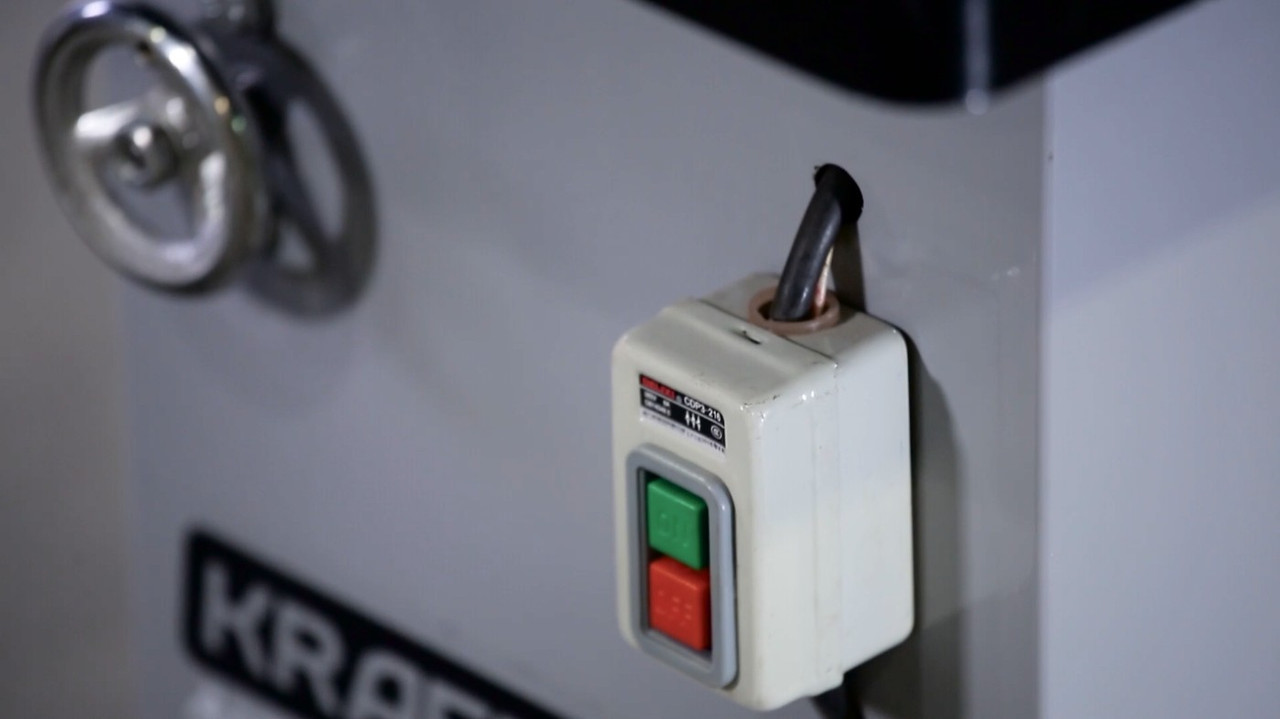 Станок для наклепки накладок на тормозные колодки (электро) KraftWell KRW300E - фото 7 - id-p83005607
