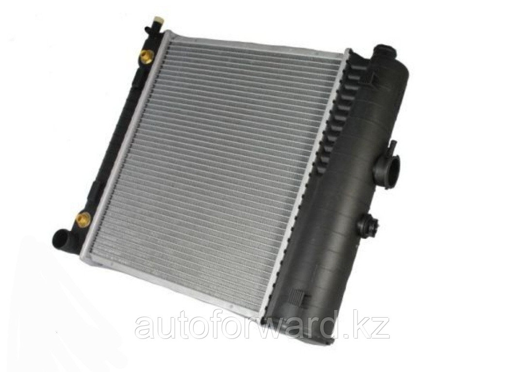 Радиатор автомат без кондиционера W202 111