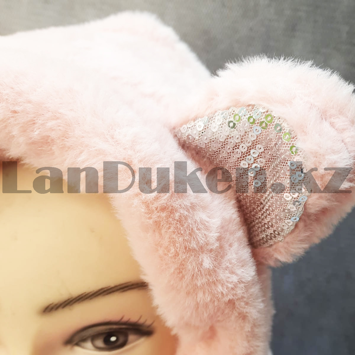 Шапка шарфик с медвежьими ушками с блестками и варежками розовая 130 см - фото 5 - id-p106260943