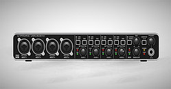 BEHRINGER UMC404HD Аудио интерфейс