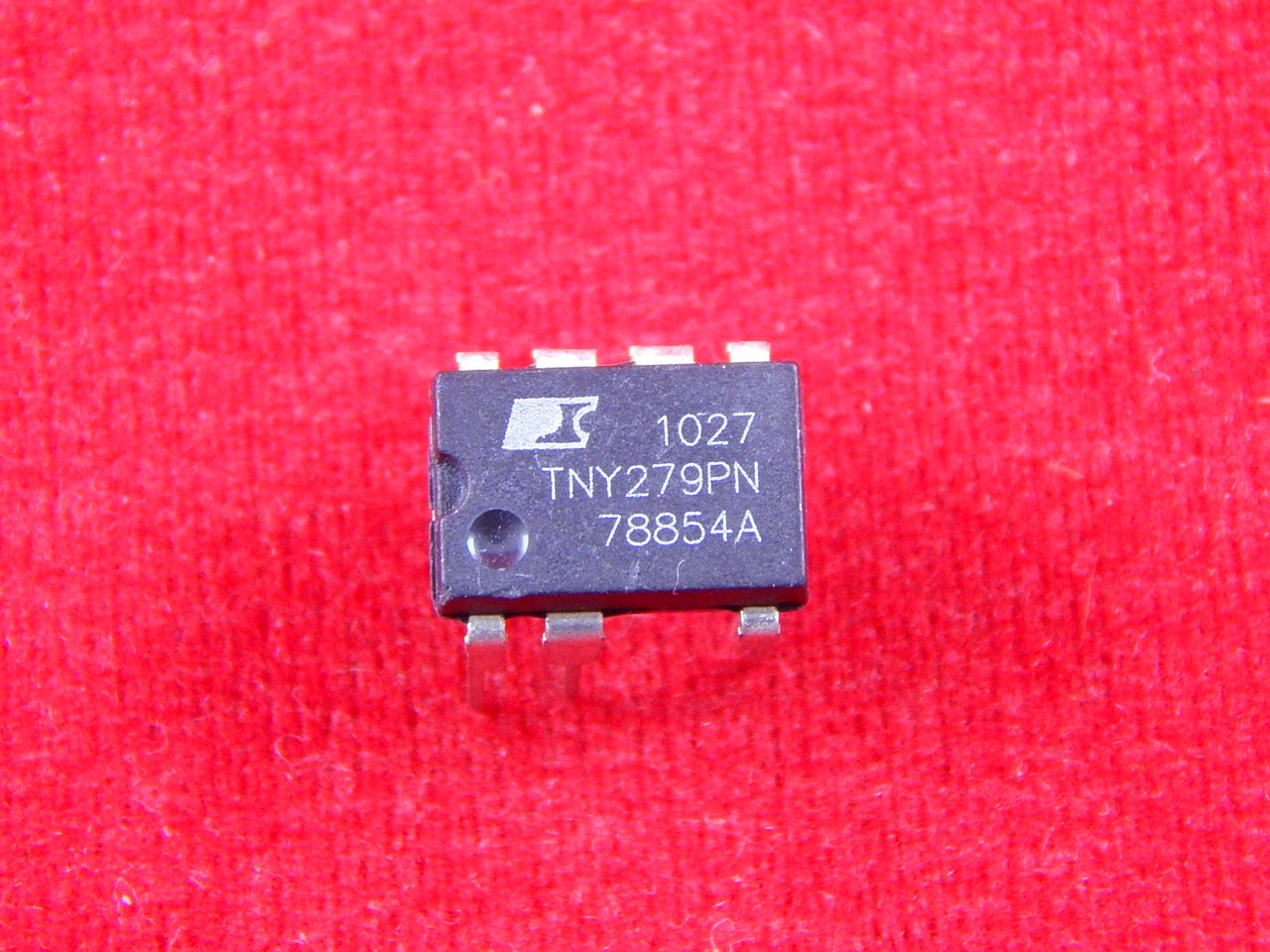 TNY279PN, ШИМ-контроллер Low Power Off-line switcher, 12...32 Вт (132KHz), [DIP-8C, 7 Leads] - фото 1 - id-p106317589