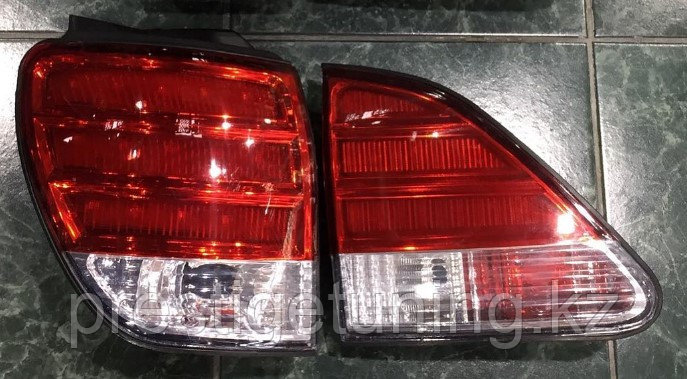 Задние фонари на Lexus RX 1997-03 тюнинг (Красно-белые) - фото 1 - id-p106318847