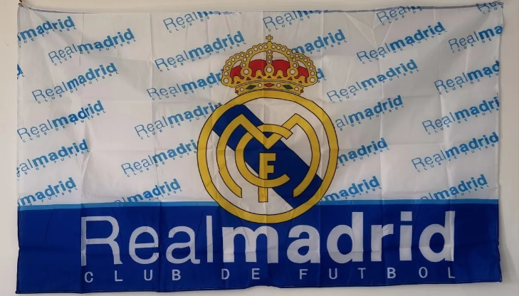 Реал Мадрид жанкүйерлерінің жалаңаш суреттері