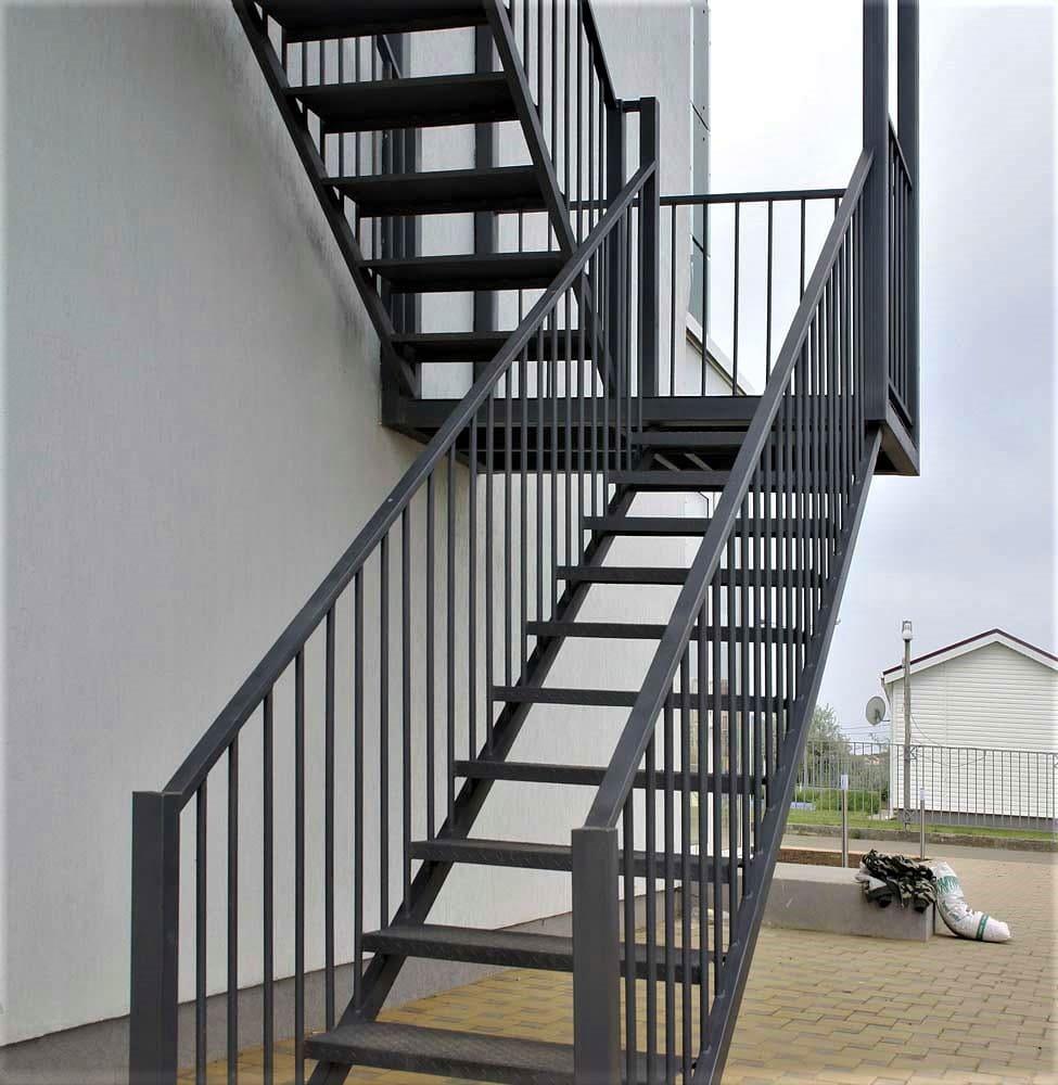 Металлическая лестница - фото 3 - id-p106340777