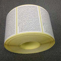 Термоэтикетки с текстом в рулоне