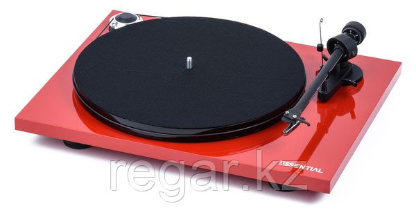 Pro-Ject PRO-JECT Проигрыватель пластинок Essential III OM10 КРАСНЫЙ EAN:9120071656850
