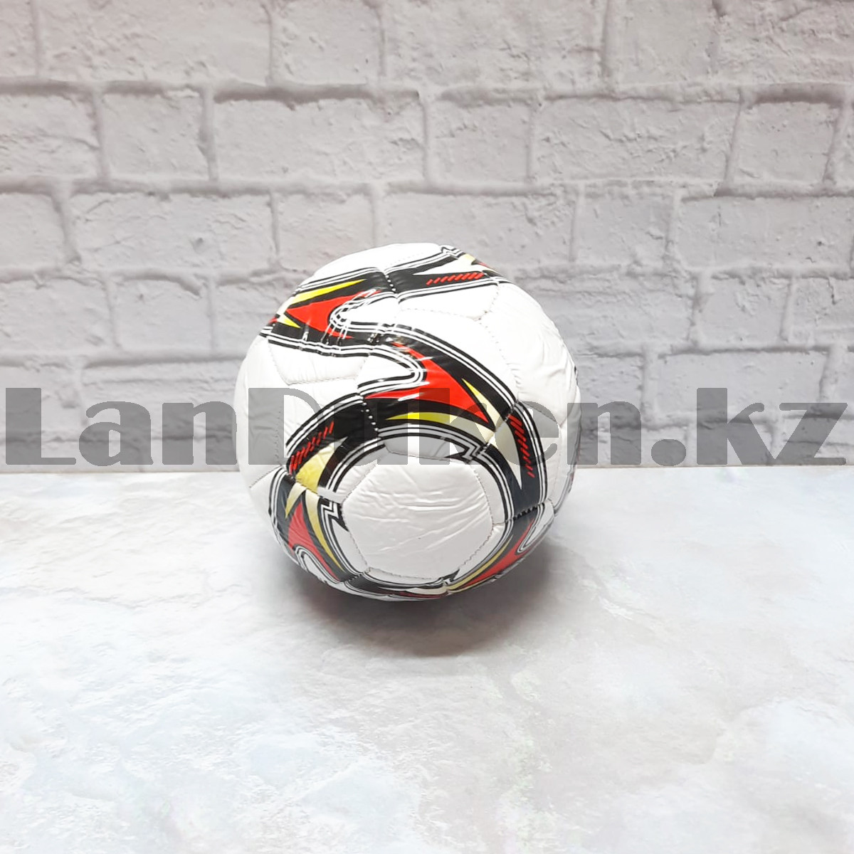 Детский футбольный мяч d 19 см белый - фото 3 - id-p106365052