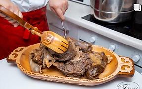 Магазин супер, качество супер, все чисто из дерево, астауы очень понравились, стол который мы купили всем понравился 1