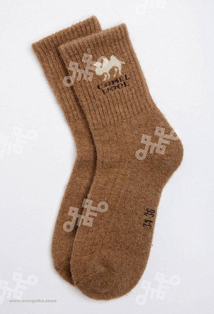 Ет түсті шұлық киген кемпірлер Ет түсті шұлық киген кемпірлер