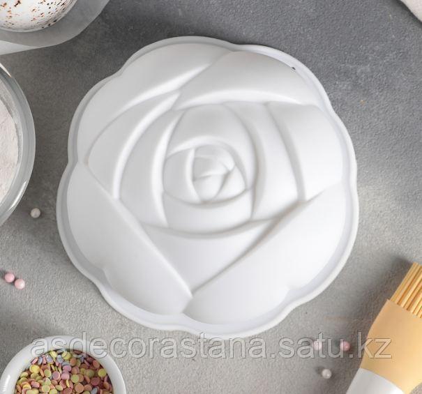 Форма для выпечки и муссовых десертов "Роза" 17*17*5,5см цвет белый 3624925 - фото 1 - id-p106485533