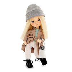 Orange Toys Мягконабивная кукла Mia в бежевом тренче, Европейская Зима Sweet Sisters