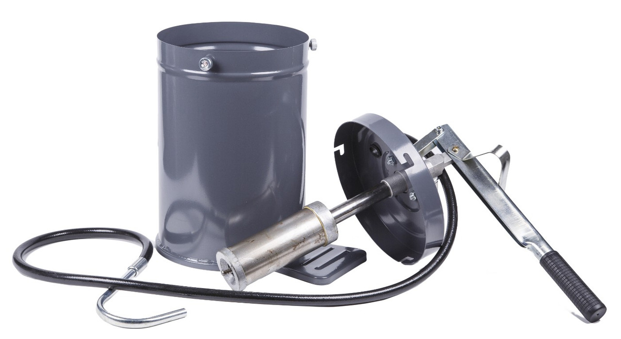 Нагнетатель масла KraftWell KRW1795A с ручным приводом 10 л купить в ...