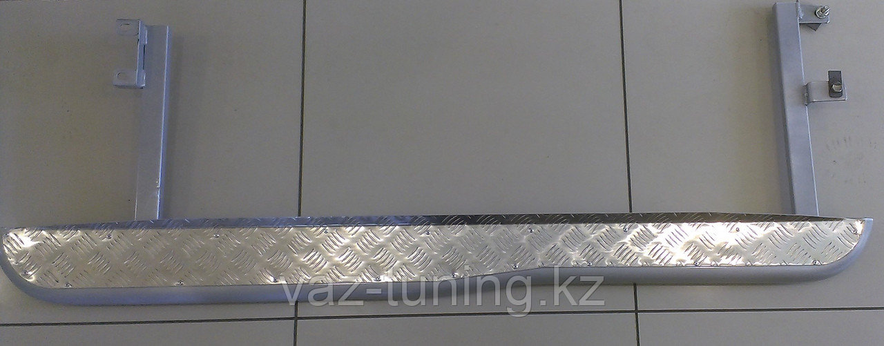 Пороги с алюминиевым листом с перегибом Лада Нива Шевроле 2123 RS - фото 1 - id-p3025180