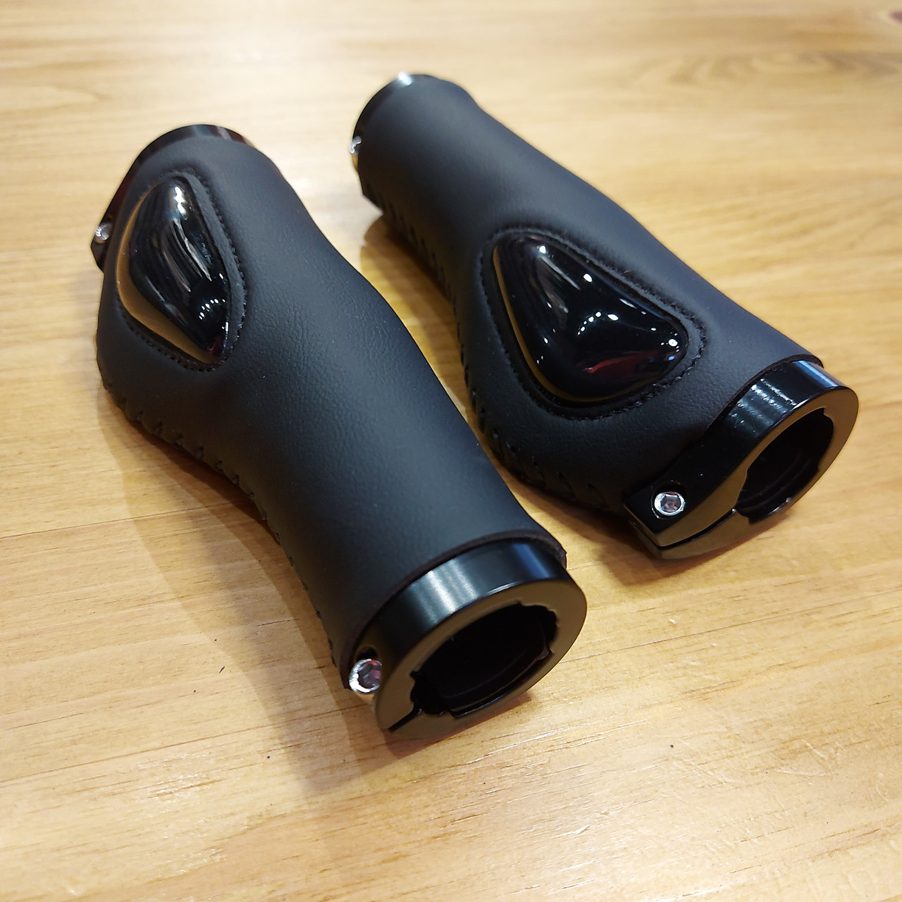Анатомические Грипсы "Gel Palm Grips". Гелевые вставки. Резиновые ручки на руль велосипеда. Черные., фото 1
